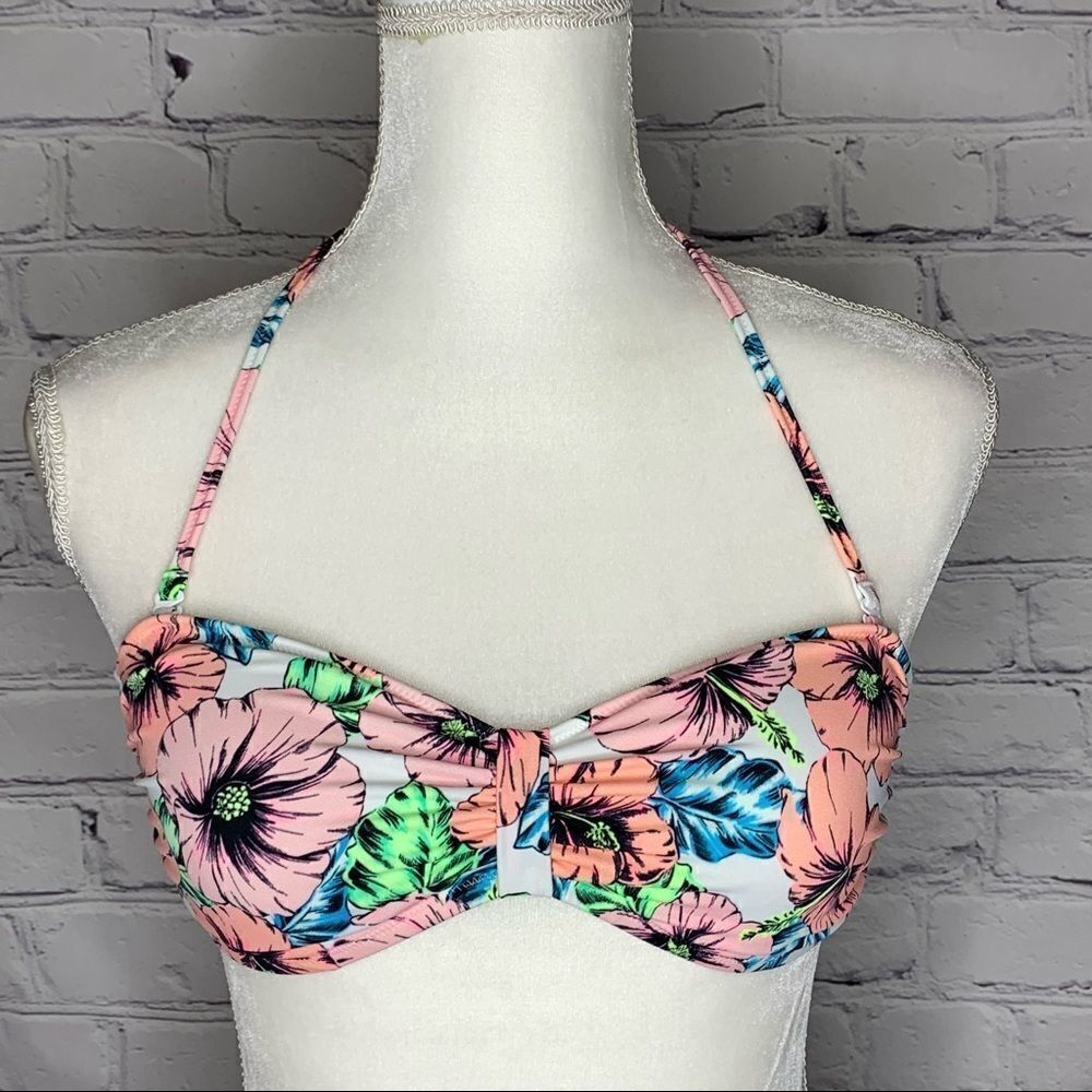 PINK VICTORIA’S SECRET Floral bikini top